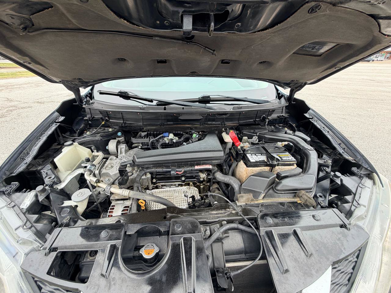 Used 2014 Nissan Rogue SV FWD image 28