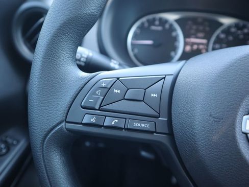 New 2025 Nissan Kicks Play S image 18