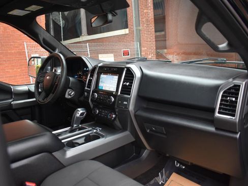 Used 2016 Ford F150 XLT w/ Equipment Group 302A Luxury AWD/4WD image 20