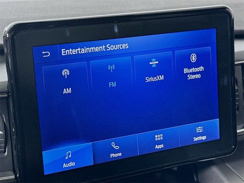 Used 2022 Ford Explorer XLT w/ Equipment Group 202A image 28