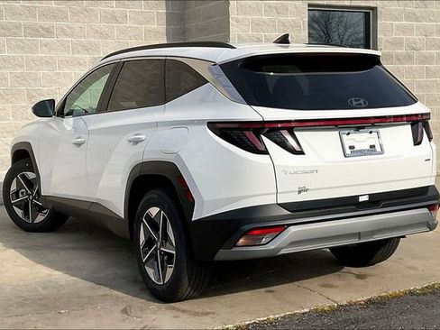 New 2025 Hyundai Tucson SEL image 3