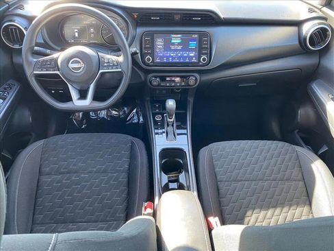 Used 2022 Nissan Kicks SV FWD image 23