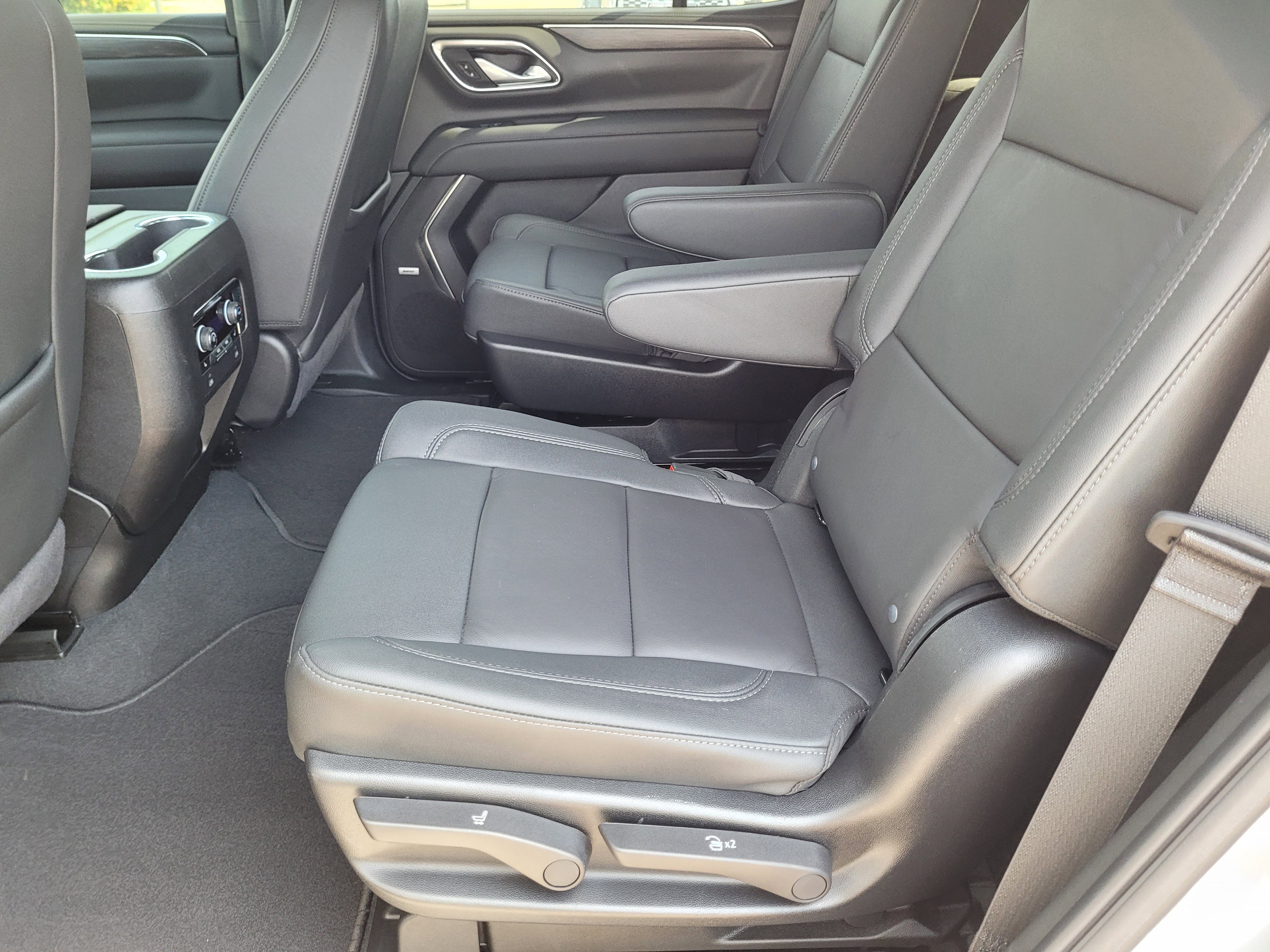 Used 2024 Chevrolet Tahoe Z71 w/ Z71 Off-Road Package AWD/4WD image 27
