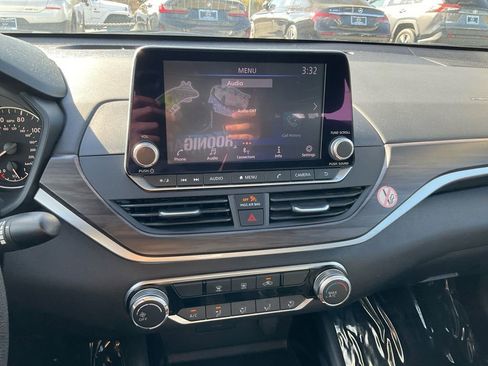 Used 2023 Nissan Altima 2.5 SV image 21