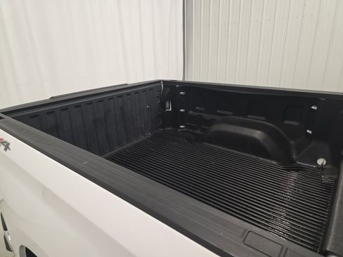 Used 2023 Chevrolet Silverado 1500 LTZ image 11