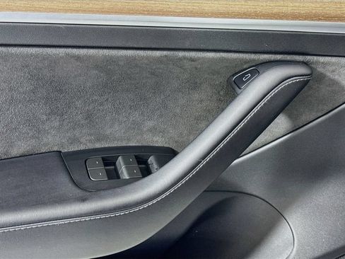 Used 2023 Tesla Model 3 Standard Range RWD image 15