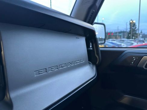 Used 2021 Ford Bronco Outer Banks image 25