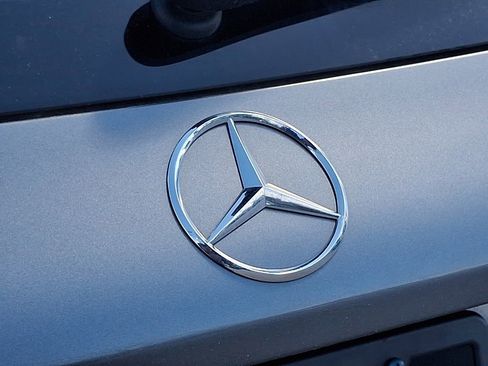 Used 2022 Mercedes-Benz GLC 300 4MATIC image 29