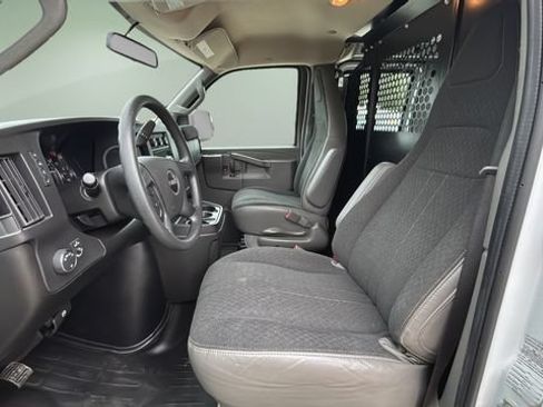 Used 2024 GMC Savana 2500 w/ Driver Convenience Package RWD image 19