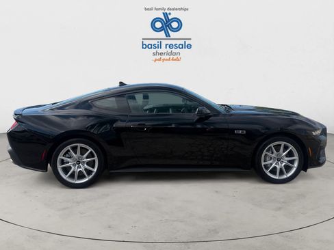 Used 2025 Ford Mustang GT Premium RWD image 8