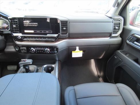 New 2026 GMC Sierra 1500 Elevation w/ Elevation Premium Package AWD/4WD image 16