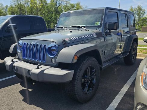 Used 2015 Jeep Wrangler Unlimited Sport w/ Quick Order Package 24S AWD/4WD image 1