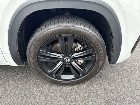 Used 2023 Volkswagen Atlas Cross Sport SEL R-Line image 30