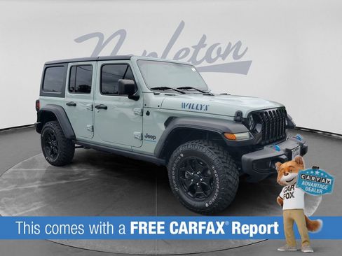 Used 2023 Jeep Wrangler Unlimited w/ Cold Weather Group AWD/4WD image 3