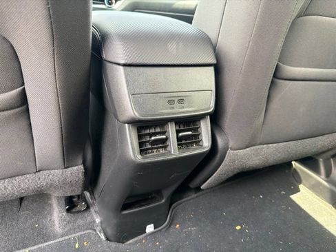 Used 2025 Chevrolet Equinox LT w/ Safety and Technology Package FWD image 23