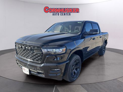 Used 2025 RAM 1500 Big Horn AWD/4WD image 3