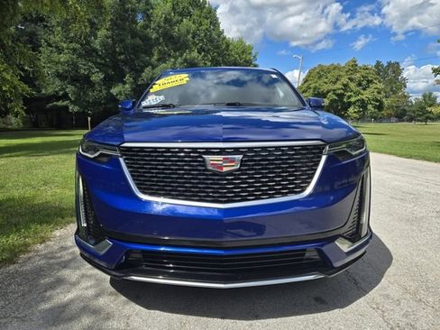 Used 2025 Cadillac XT6 Premium Luxury image 14