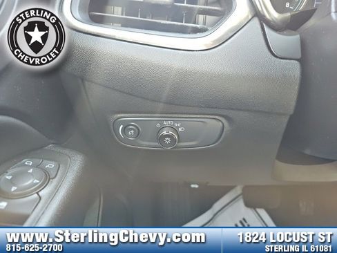 Used 2024 Chevrolet Equinox LT image 18