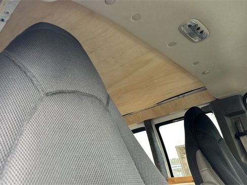 Used 2018 GMC Savana 3500 LT w/ LT Preferred Equipment Group image 20