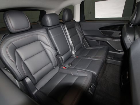 New 2026 Lincoln Nautilus Premier w/ Equipment Group 102A image 27