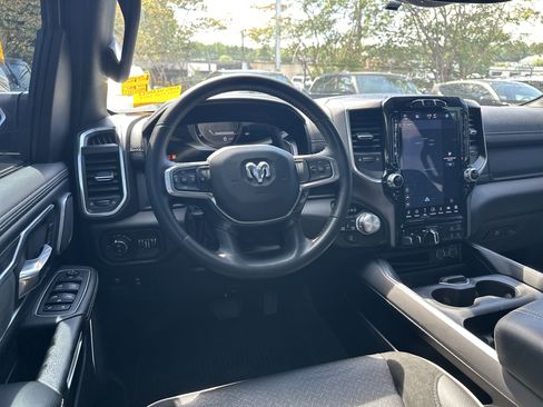 Used 2023 RAM 1500 Laramie AWD/4WD image 26