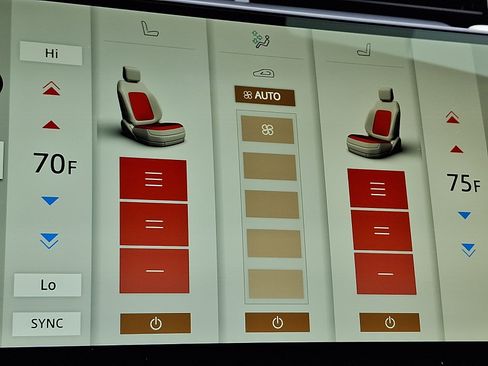 Used 2025 Land Rover Discovery Sport S image 24