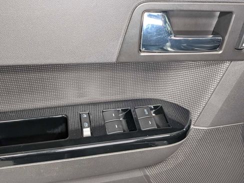 Used 2012 Ford Escape Limited image 39