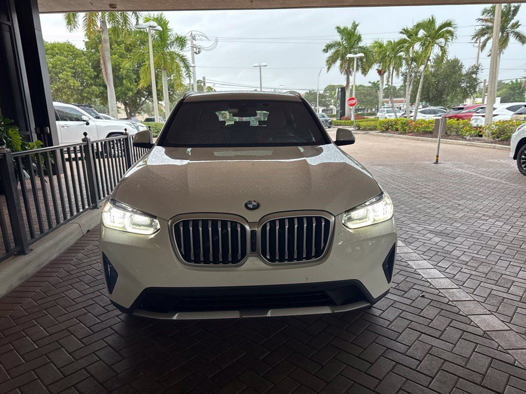 Used 2024 BMW X3 xDrive30i w/ Convenience Package w/ZPA AWD/4WD image 4