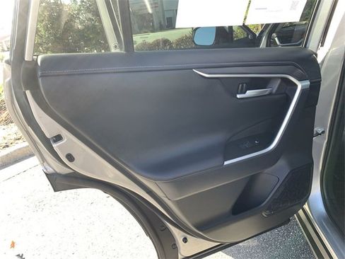 Used 2025 Toyota RAV4 Limited image 15