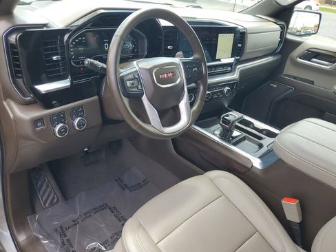 Used 2023 GMC Sierra 1500 SLT w/ SLT Premium Package AWD/4WD image 6
