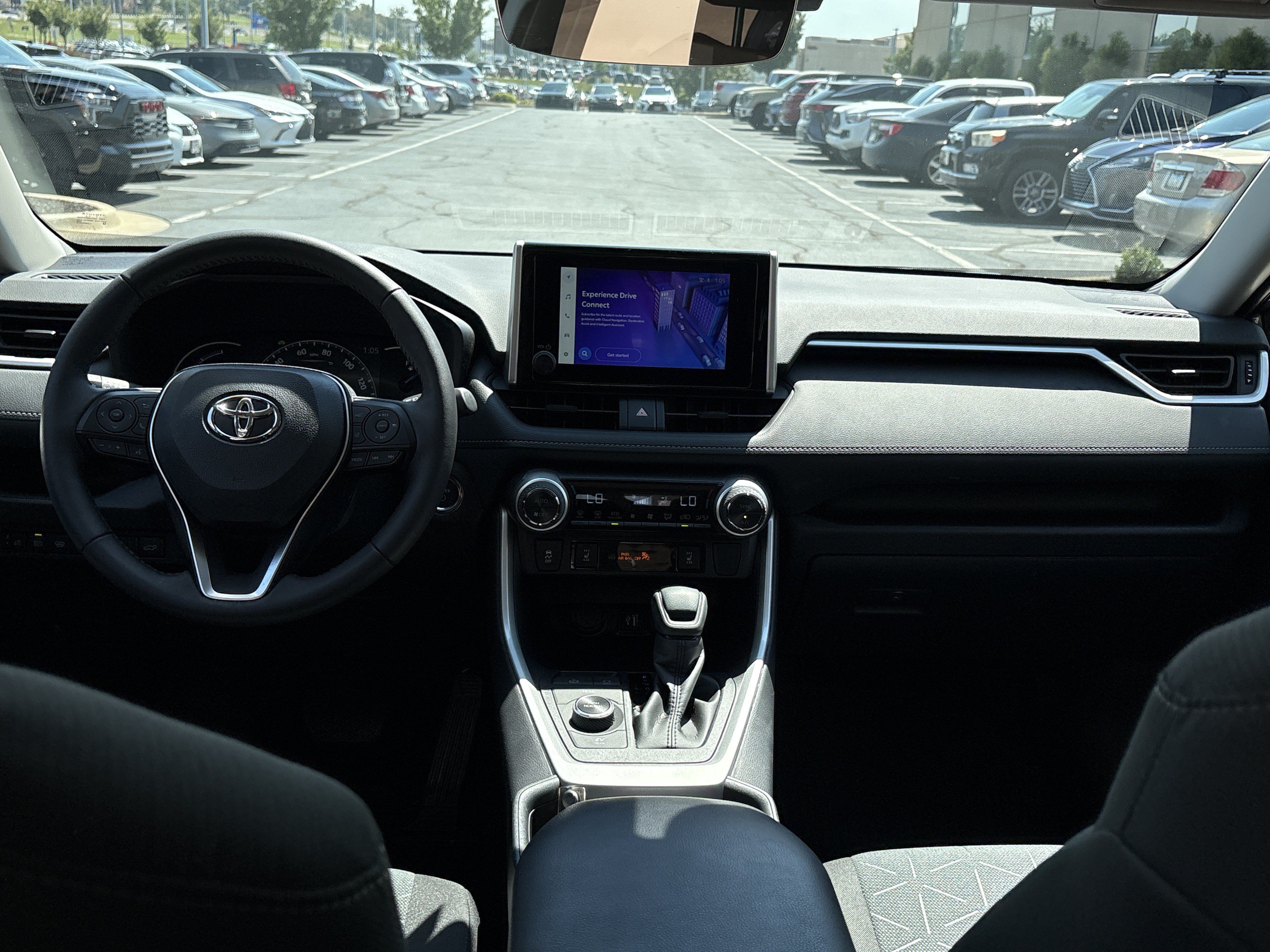 Used 2025 Toyota RAV4 XLE w/ Convenience Package AWD/4WD image 29
