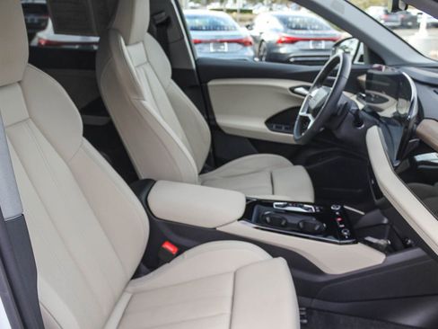 Certified 2025 Audi Q6 e-tron Premium Plus image 23