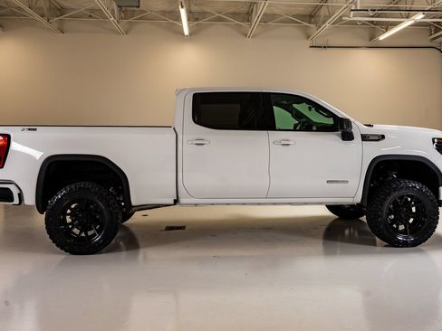 Used 2026 GMC Sierra 1500 Elevation w/ X31 Off-Road Package AWD/4WD image 11