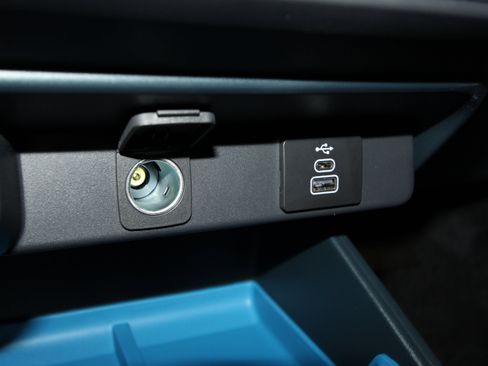 New 2025 Ford Maverick XLT w/ XLT Luxury Package image 15