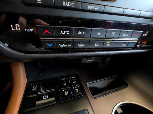 Used 2021 Lexus RX 350 AWD w/ Premium Package image 37