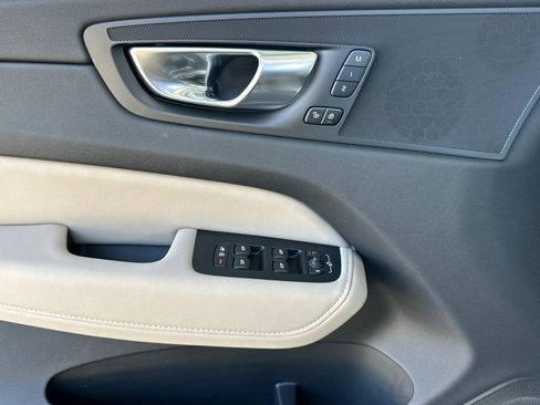 New 2026 Volvo XC60 B5 Plus w/ Climate Package image 9