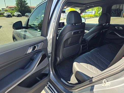 Used 2026 BMW X5 xDrive40i AWD/4WD image 15