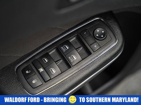 Used 2023 Dodge Charger SXT image 35