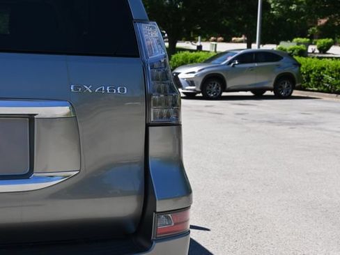 Certified 2021 Lexus GX 460 Premium w/ Premium Package AWD/4WD image 7