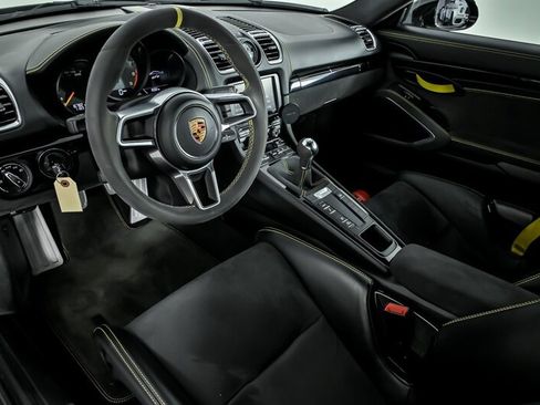 Used 2016 Porsche Cayman GT4 RWD image 17