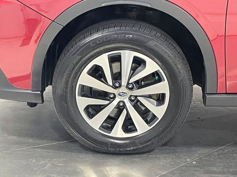 Used 2022 Subaru Outback Premium AWD/4WD image 17