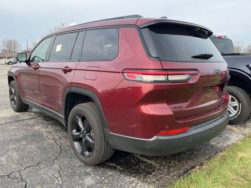 Used 2024 Jeep Grand Cherokee L Limited w/ Luxury Tech Group II image 2