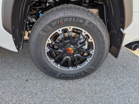 New 2026 Toyota Tundra 4x4 CrewMax image 31