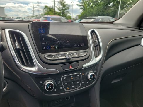 Used 2020 Chevrolet Equinox Premier AWD/4WD image 30