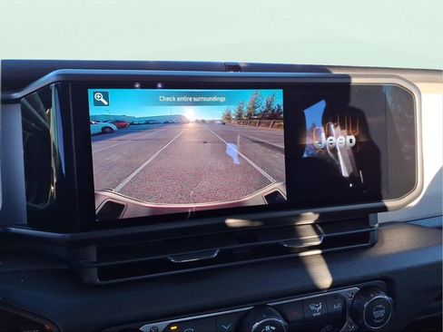 New 2026 Jeep Gladiator Sport AWD/4WD image 24