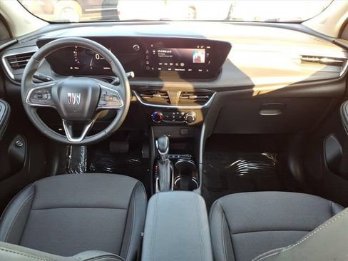 Certified 2024 Buick Encore GX Preferred AWD/4WD image 18