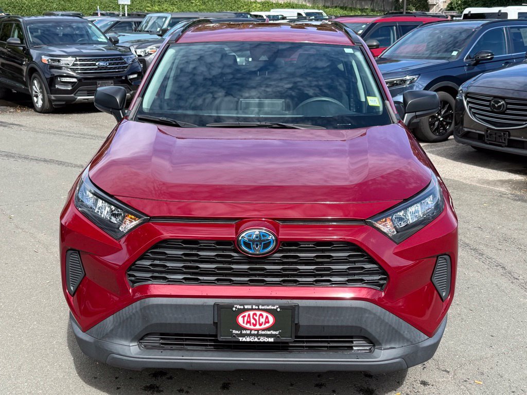Used 2021 Toyota RAV4 LE AWD/4WD image 2