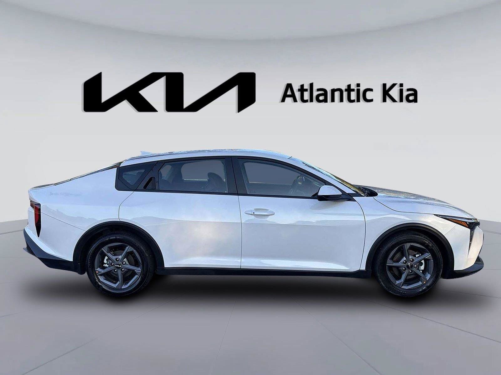 Certified 2025 Kia K4 FWD image 5