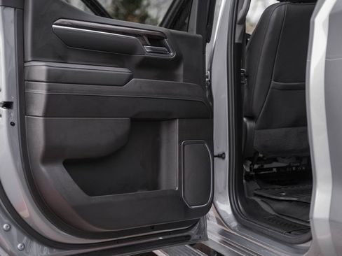 Used 2025 Chevrolet Silverado 1500 LTZ w/ Z71 Off-Road Package image 39