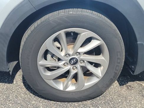 Used 2018 Hyundai Tucson SE w/ Cargo Package AWD/4WD image 12